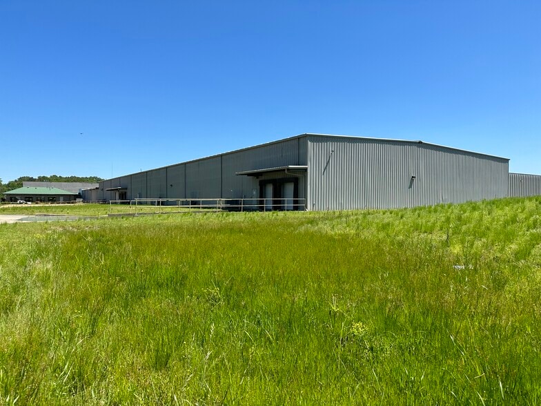 More Photos Of 135 Industrial Dr N, Madison Warehouse For Sale