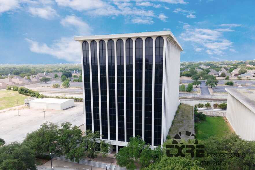 More Photos Of 7171 Forest Ln, Dallas Office For Lease