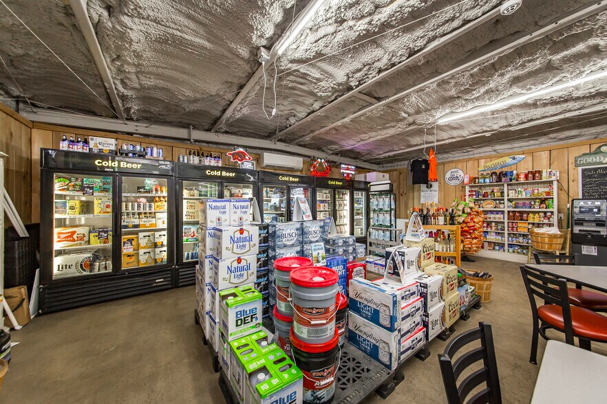 More Photos Of 3953 Highway 95, Cleveland Convenience Store For Sale