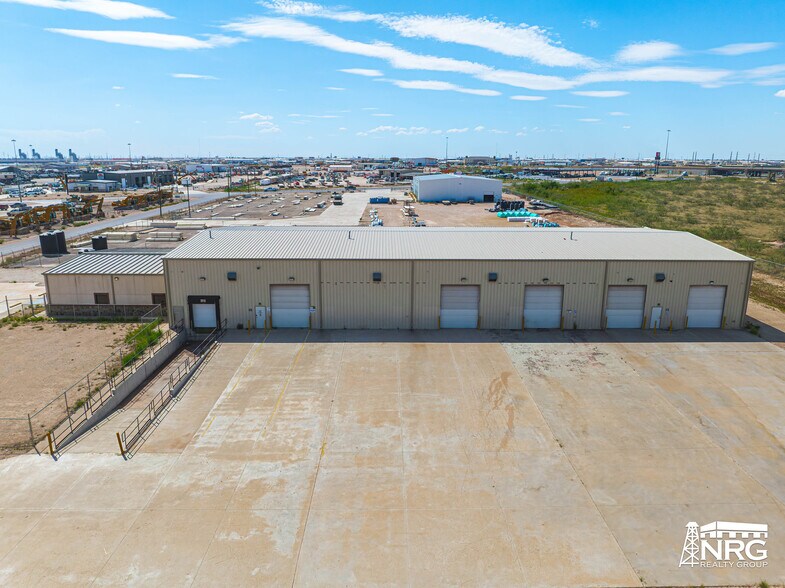 More Photos Of 3101 Air Product Blvd, Odessa Manufacturing For Lease
