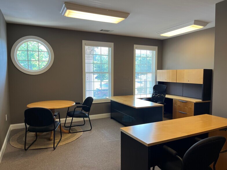 More Photos Of 3105 Creekside Village Dr, Kennesaw Office For Sale