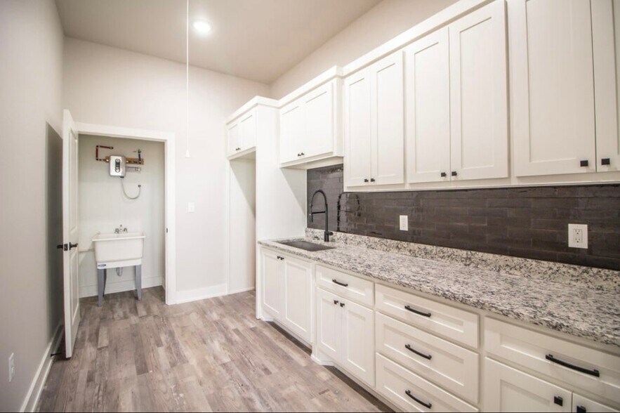 More Photos Of 3214 140th st, Lubbock Medical For Lease