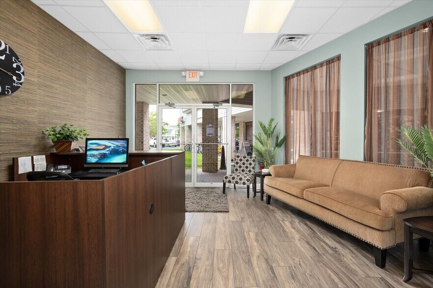 More Photos Of 11022 Nicholas Ln, Berlin Storefront Retail Office For Sale