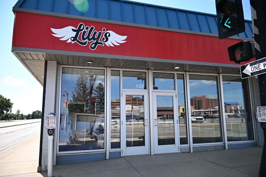 Primary Photo Of 129 7th Ave S, Saint Cloud Storefront For Lease