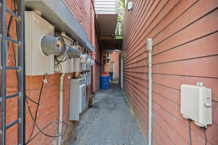 More Photos Of 45-49 8th St, Hudson Storefront Retail Residential For Sale