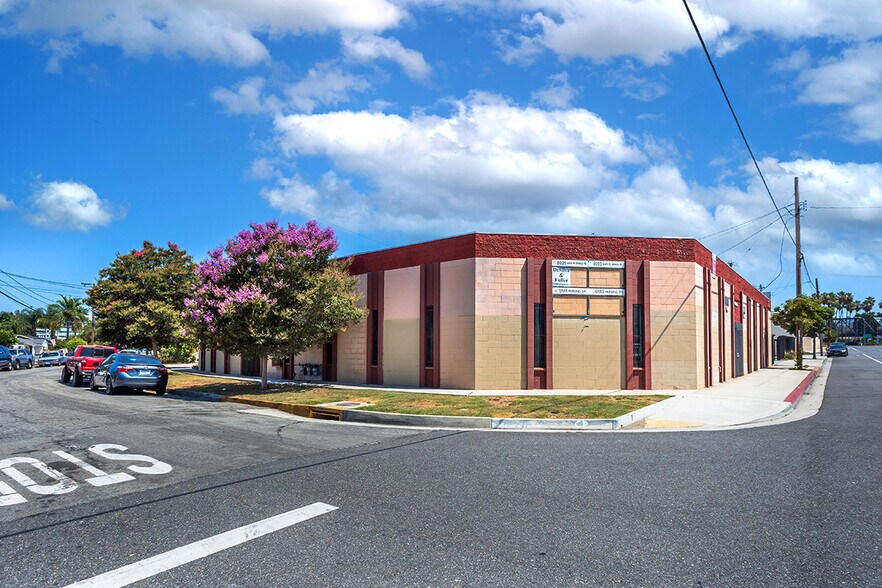 More Photos Of 12561-12563 Persing Dr, Whittier Showroom For Sale