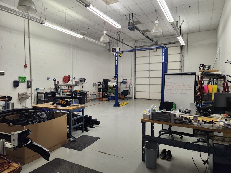 More Photos Of 2370 Meijer Dr, Troy Light Manufacturing For Lease