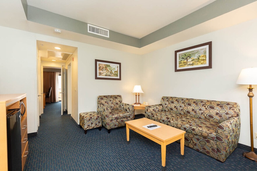 More Photos Of 74695 Highway 111, Palm Desert Hotel For Sale