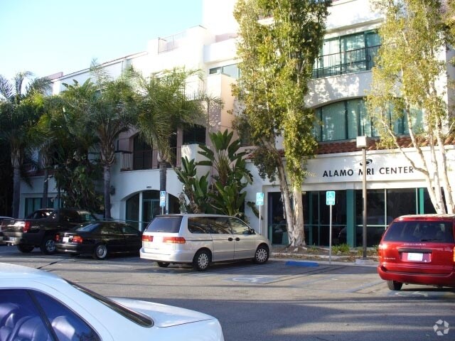 More Photos Of 3655 Alamo St, Simi Valley Medical For Lease