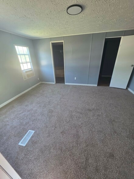 More Photos Of 711 Jt Ln, East Dublin Manufactured Housing Mobile Home Park For Sale