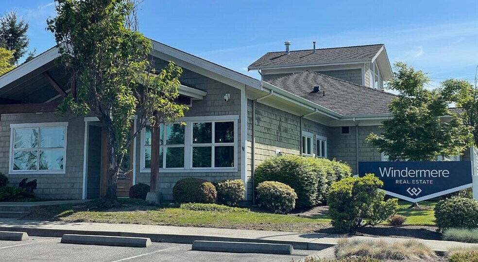 More Photos Of 3800 NE 4th St, Renton Office For Sale