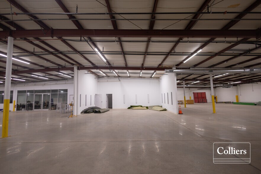 More Photos Of 2532 Spruill Ave, North Charleston Warehouse For Sale