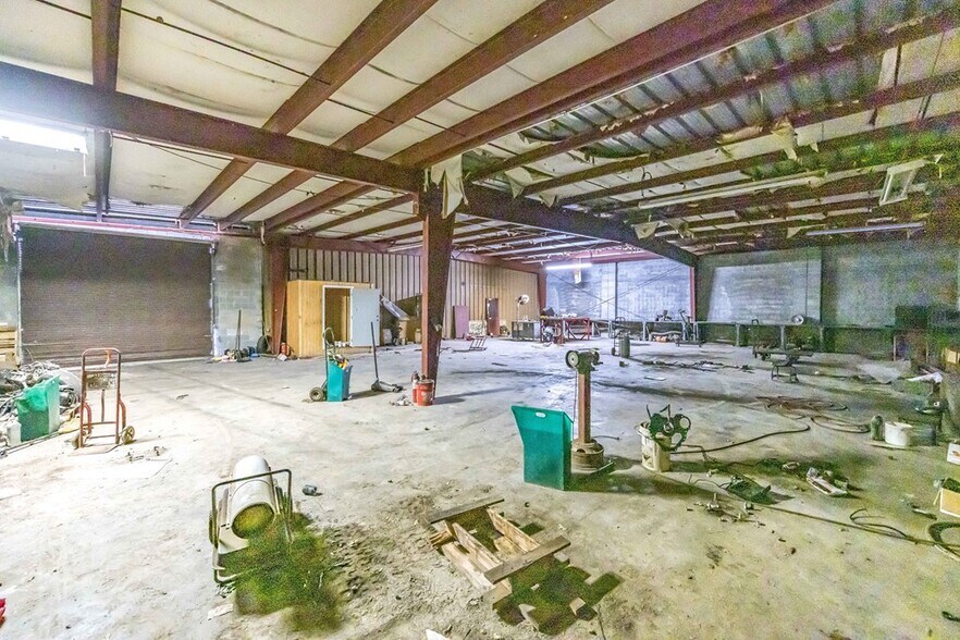 More Photos Of 1617 Benning Dr, Columbus Warehouse For Sale