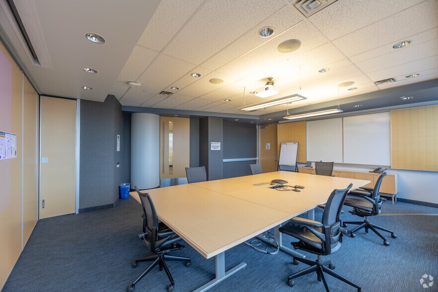 More Photos Of 625 Cochrane Dr, Markham Office For Lease