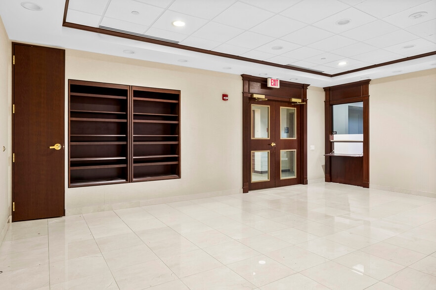 More Photos Of 80 State St, Albany Office For Lease