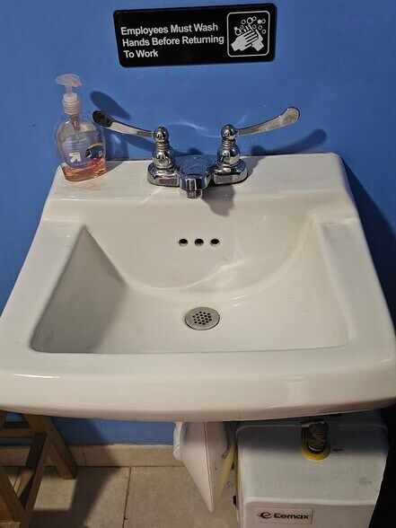 More Photos Of 3045 N Federal Hwy, Fort Lauderdale Storefront Retail Office For Lease