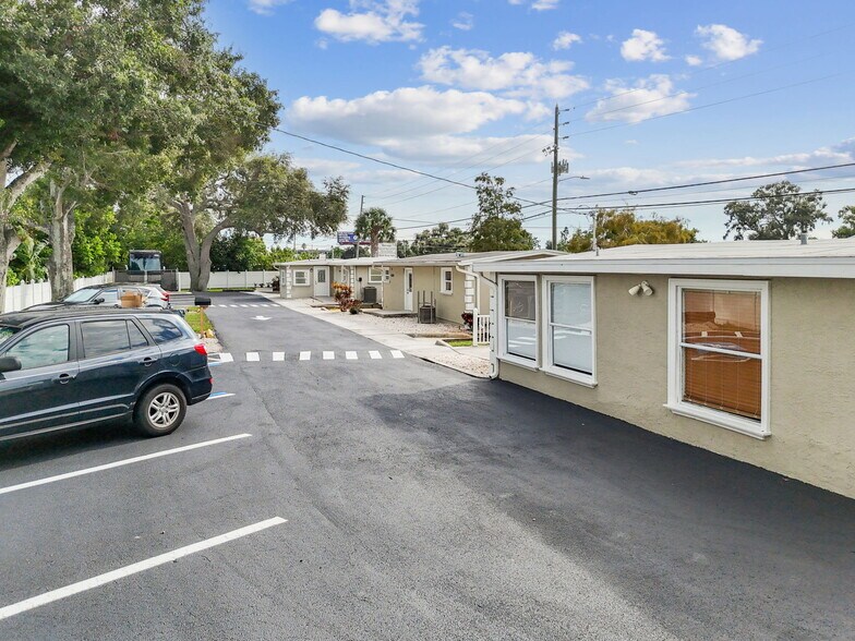 More Photos Of ,  Office For Sale