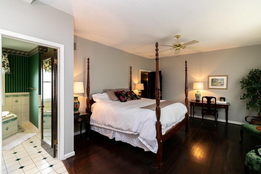 More Photos Of 3158 S State Road 2, Valparaiso Hotel For Sale