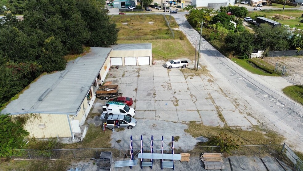 More Photos Of 125 Complex dr, Lakeland Industrial For Sale