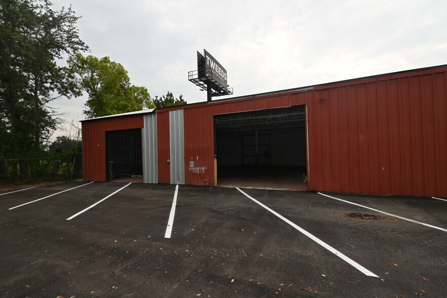 More Photos Of 644 Maguire Rd, Ocoee Auto Dealership For Lease