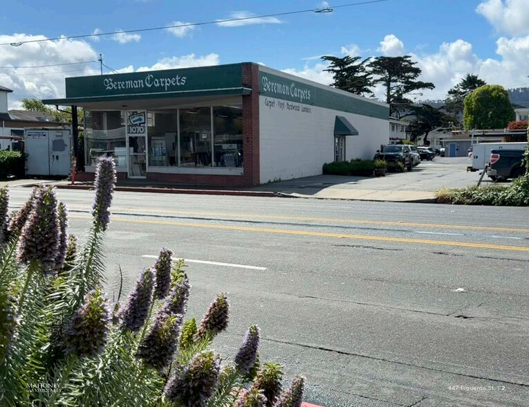 More Photos Of 1070 Del Monte Blvd, Monterey Storefront For Sale