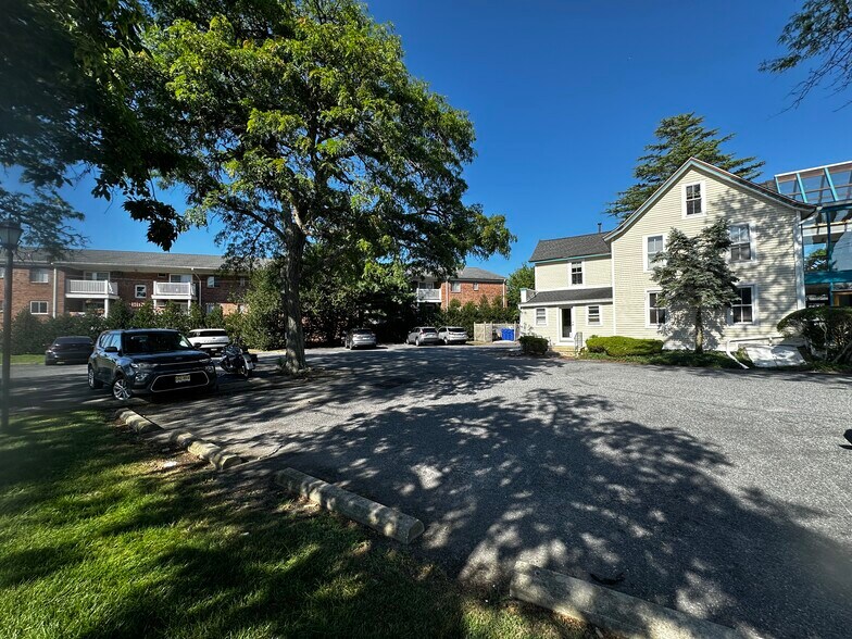 More Photos Of 599 Shore Rd, Somers Point Medical For Lease