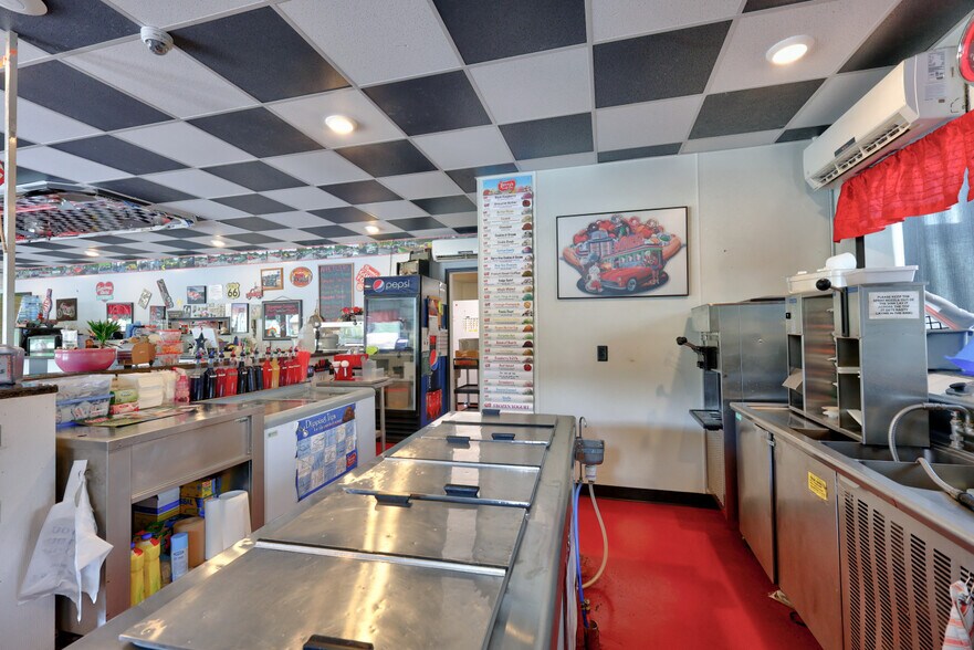 More Photos Of 36422 State Highway 23, Grand Gorge Restaurant For Sale