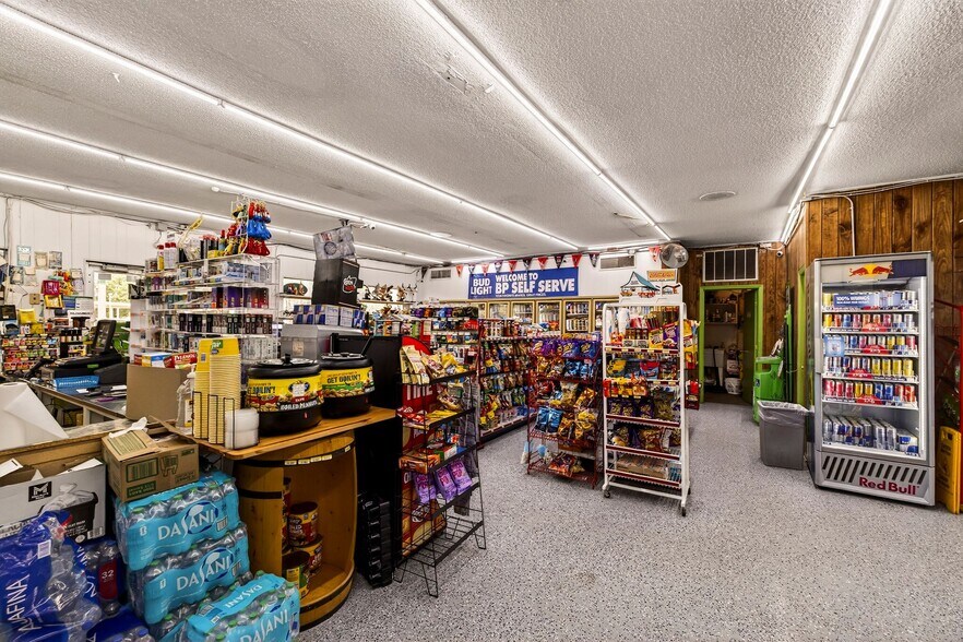 More Photos Of 6118 W Jim Bilton Blvd, Saint George Convenience Store For Sale