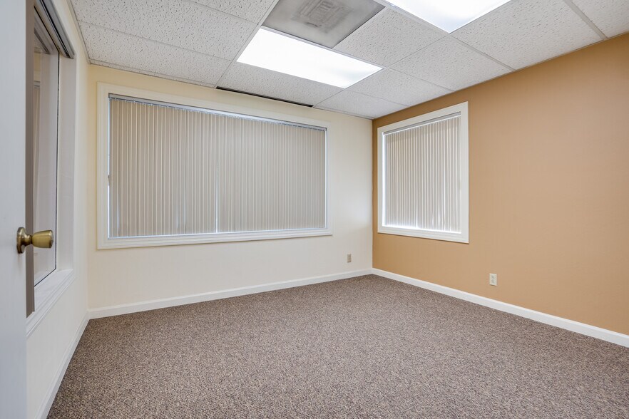 More Photos Of 199 E Hamilton Ave, Campbell Office For Sale