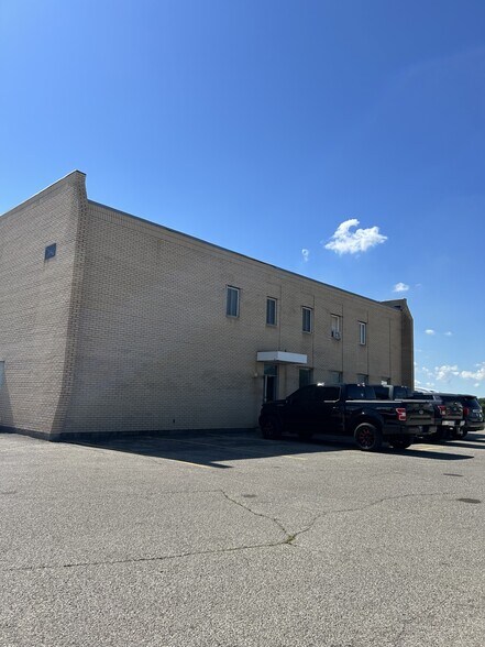 More Photos Of 3516 Wrightway Rd, Dayton Truck Terminal For Sale