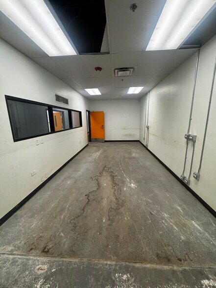 More Photos Of 9690 Dallas St, Commerce City Warehouse For Sale
