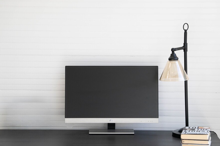 More Photos Of 267 W Sixth St, Port Orford Storefront Retail Residential For Sale