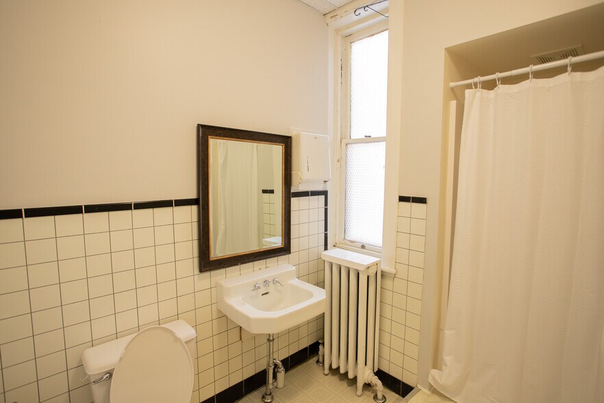 More Photos Of 77 Broadway, Bangor Apartments For Sale