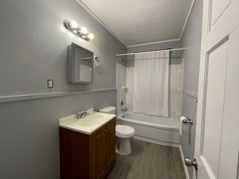 More Photos Of 66 Orange St, Manchester Apartments For Sale