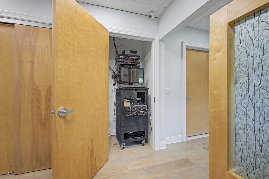 More Photos Of 2345 Lamington Rd, Bedminster Medical For Sale