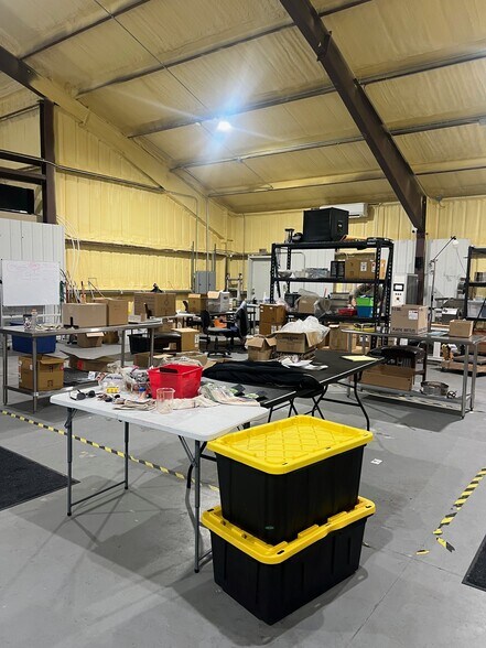 More Photos Of 8511 S Regency Dr, Tulsa Manufacturing For Lease