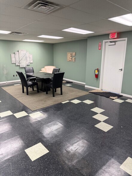 More Photos Of 30744 Groesbeck Hwy, Roseville Manufacturing For Sale