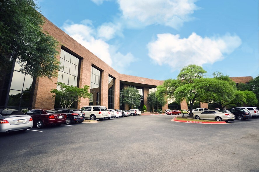 Primary Photo Of 8000 Centre Park Dr, Austin Office For Lease