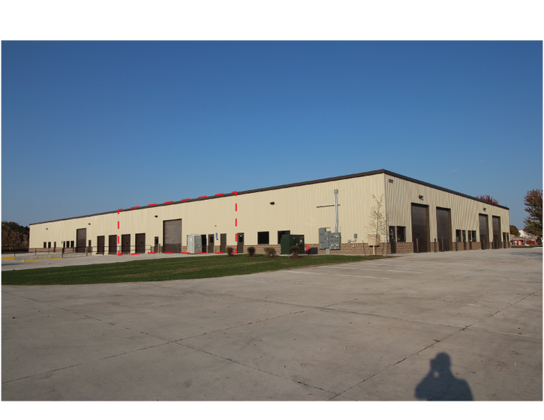 More Photos Of 4707 SE Rio Court Rd, Ankeny Distribution For Lease
