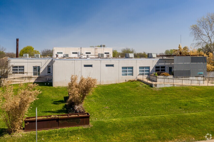 More Photos Of 3000 E Cesar Chavez St, Austin Office For Lease