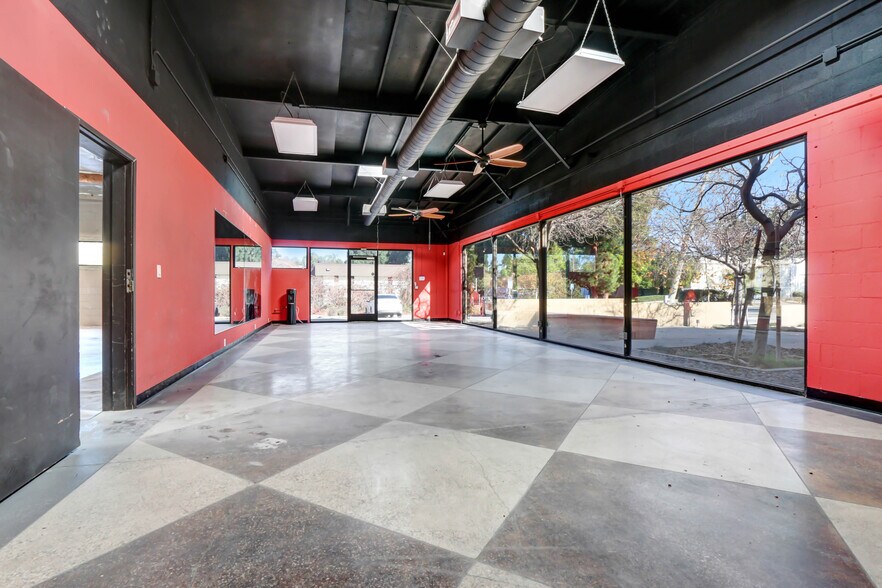 More Photos Of 2075 Knoll Dr, Ventura Manufacturing For Lease