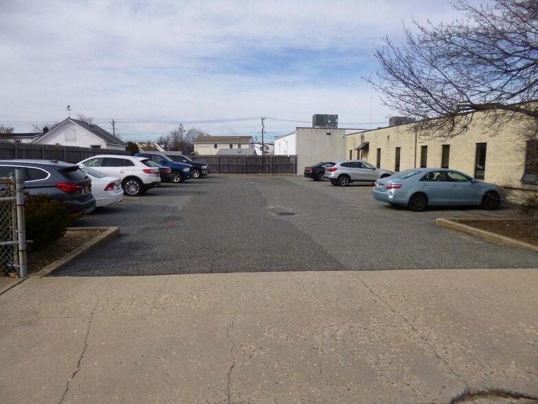 More Photos Of 258 E Meadow Ave, East Meadow Office For Sale