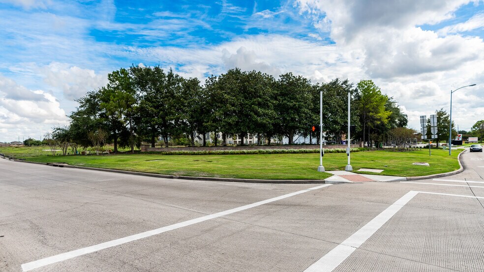More Photos Of SEC Westpark Tollway & Grand Mission Blvd, Richmond Land For Sale
