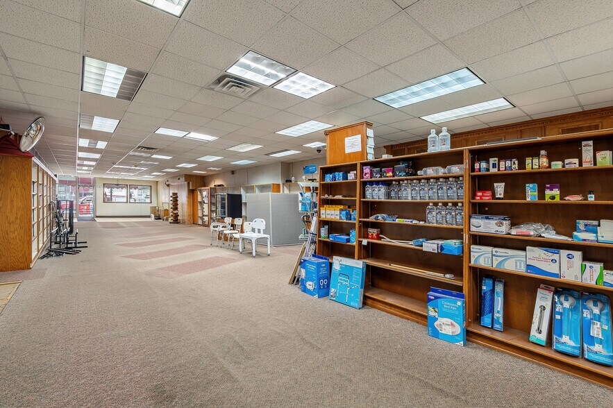 More Photos Of 32 N Main St, Pittston Storefront Retail Office For Lease