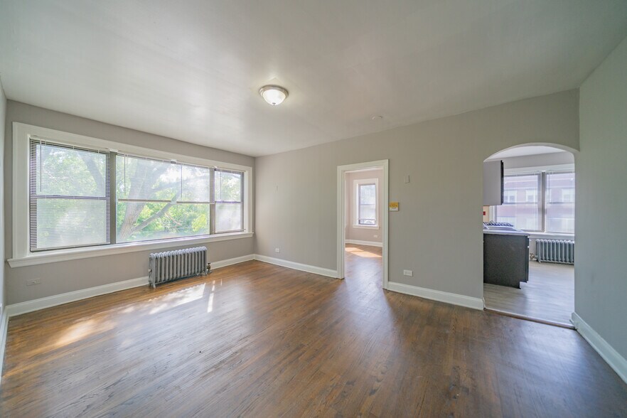 More Photos Of 7646 S Ingleside Ave, Chicago Apartments For Sale