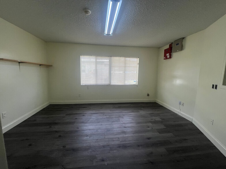 More Photos Of 4527 Carter St, Orlando Daycare Center For Lease