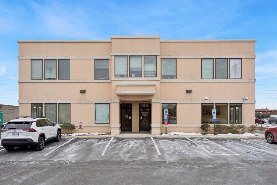 More Photos Of 2000 Grant Ave, Philadelphia Medical For Sale