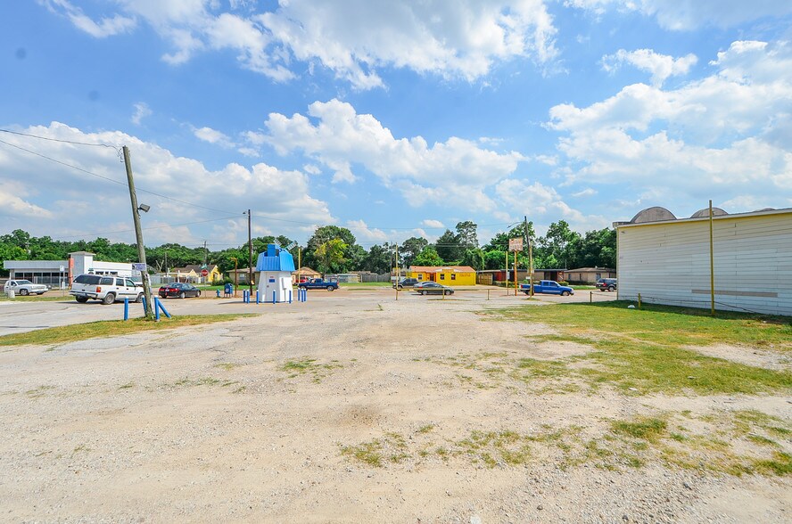 More Photos Of 7645-7661 Park Place Blvd, Houston Restaurant For Sale