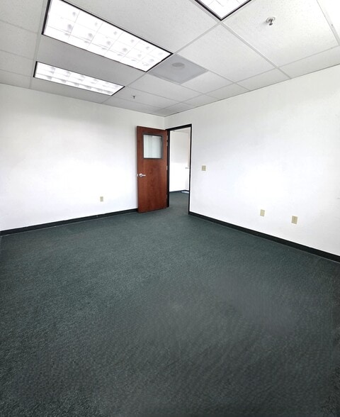 More Photos Of 29300 Kohoutek Way, Union City Industrial For Sale