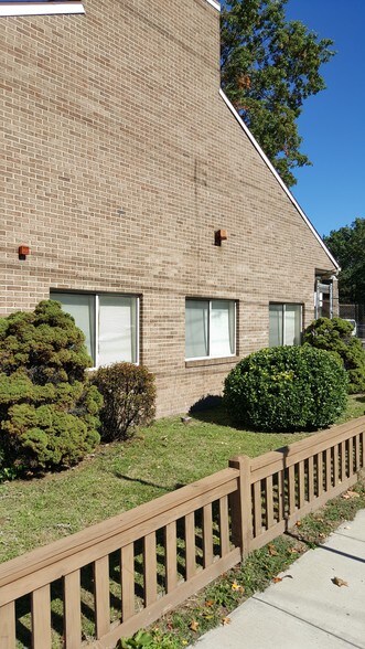 More Photos Of 1079 Whalley Ave, New Haven Medical For Lease